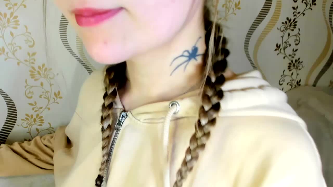 MelMooon Cam Model Chat October 7, 2025