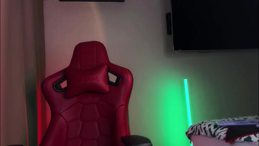 _cream_soda_ Cam Model Chat October 7, 2025