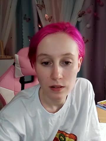 Fuzzy_Unicorn Cam Model Chat October 7, 2025