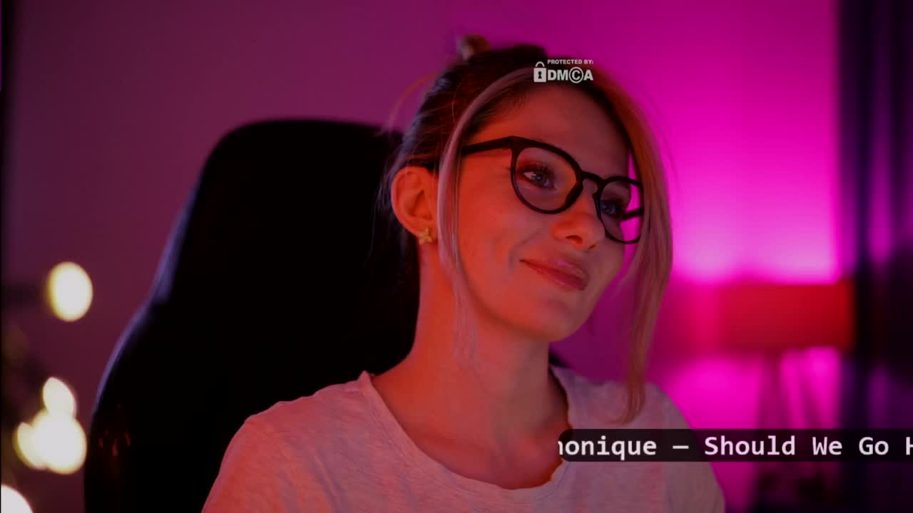 D_i_aM Cam Model Chat October 7, 2025