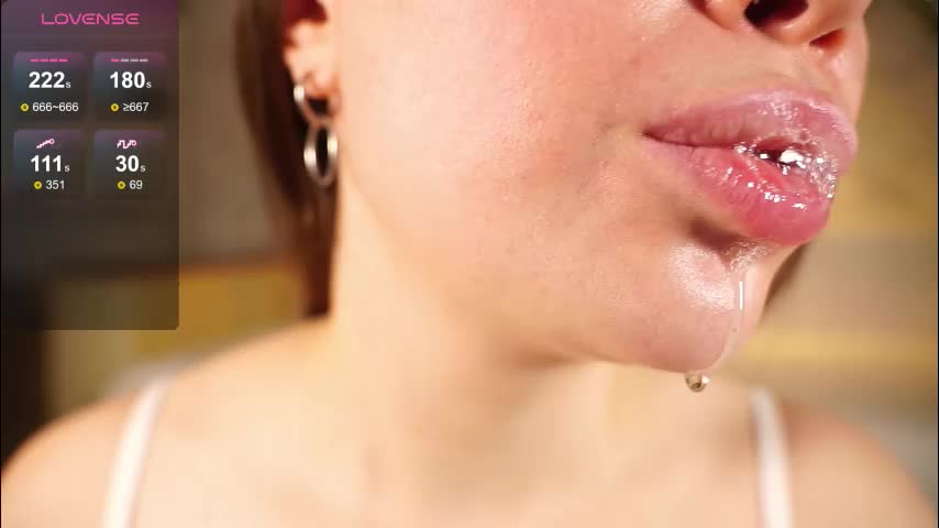 alma_yammy Cam Model Chat October 7, 2025