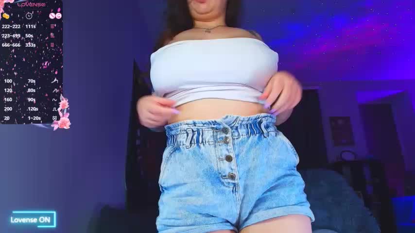 NicoleFancy Cam Model Chat October 7, 2025