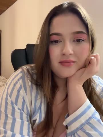 Kamilla_Loop Cam Model Chat October 7, 2025