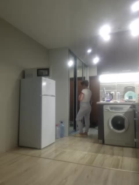 Kira183 Cam Model Chat October 7, 2025