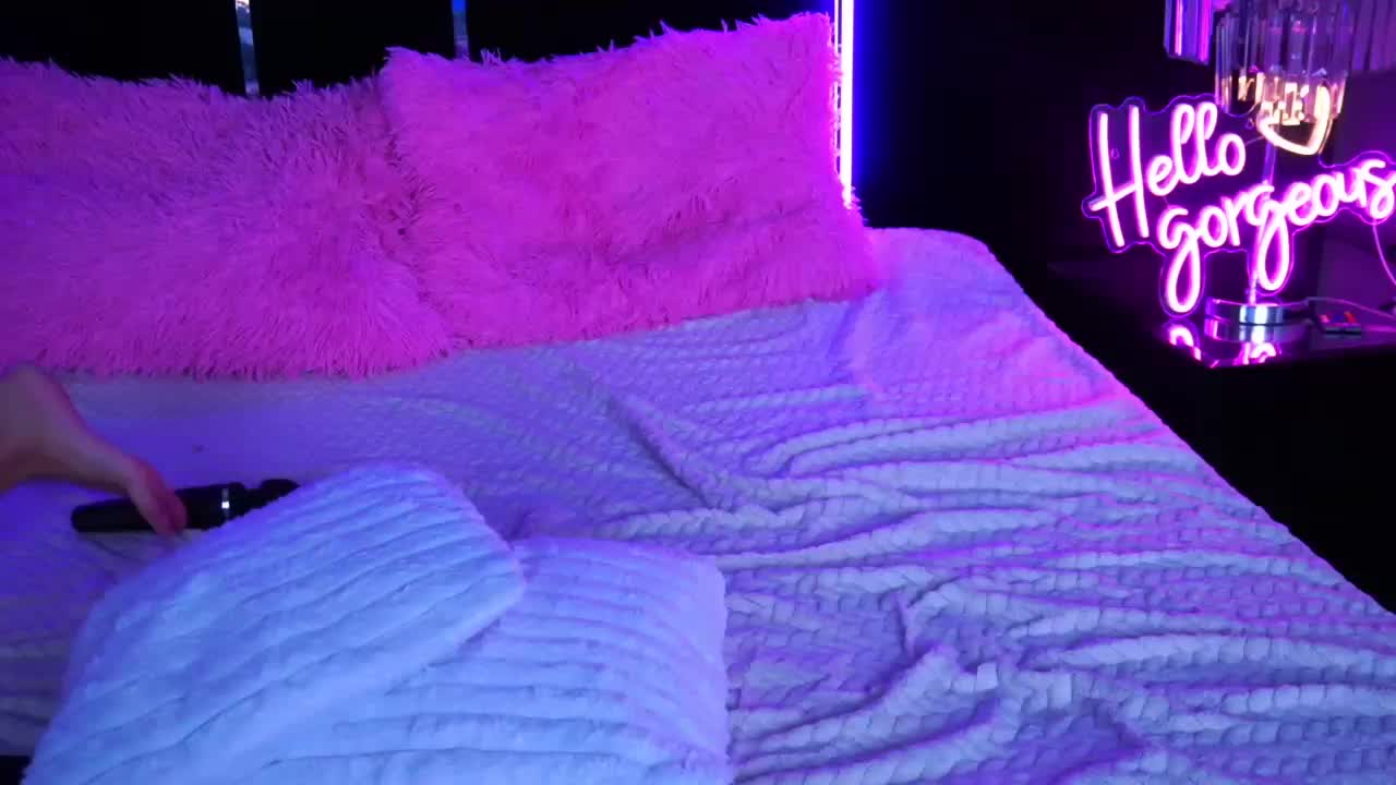 MysticGrace Cam Model Chat October 7, 2025