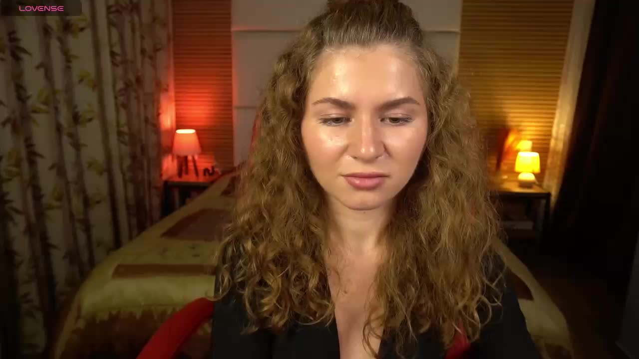 YoursGirlAlice Cam Model Chat October 7, 2025