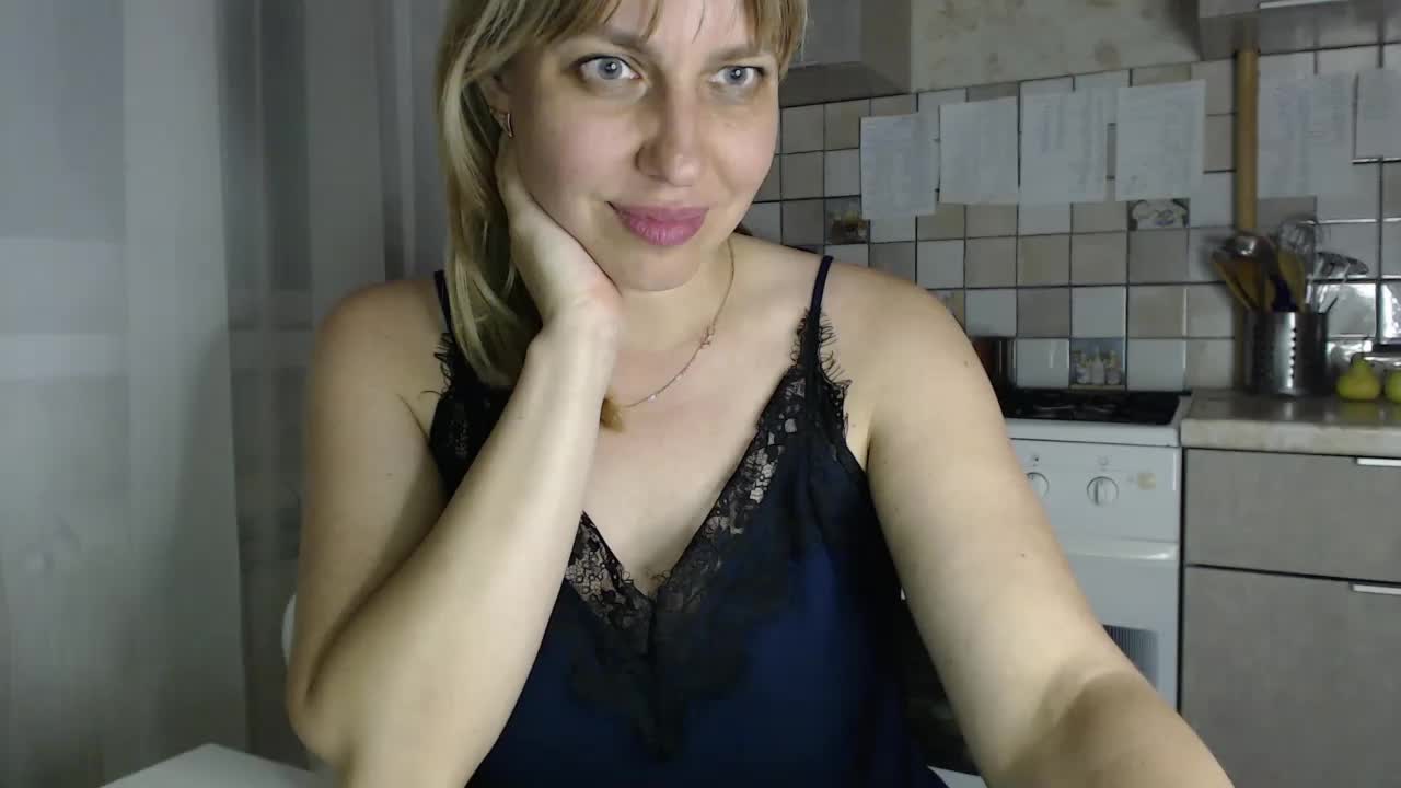 Karmella Cam Model Chat October 7, 2025