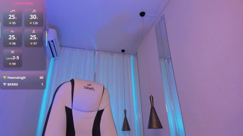 Roxana_Wet_ Cam Model Chat October 7, 2025