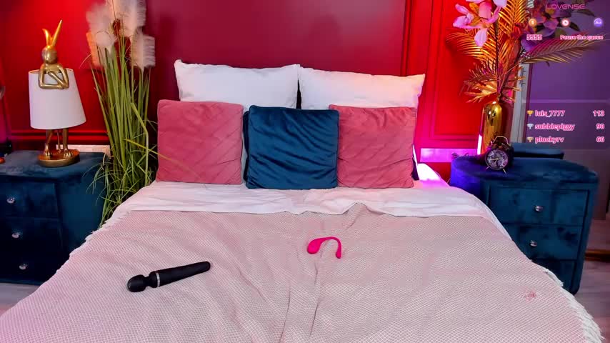 GiaCale Cam Model Chat October 7, 2025