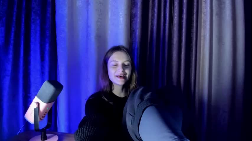 mistresselizy Cam Model Chat October 7, 2025