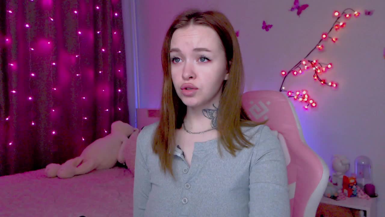 NaughtyMable Cam Model Chat October 7, 2025