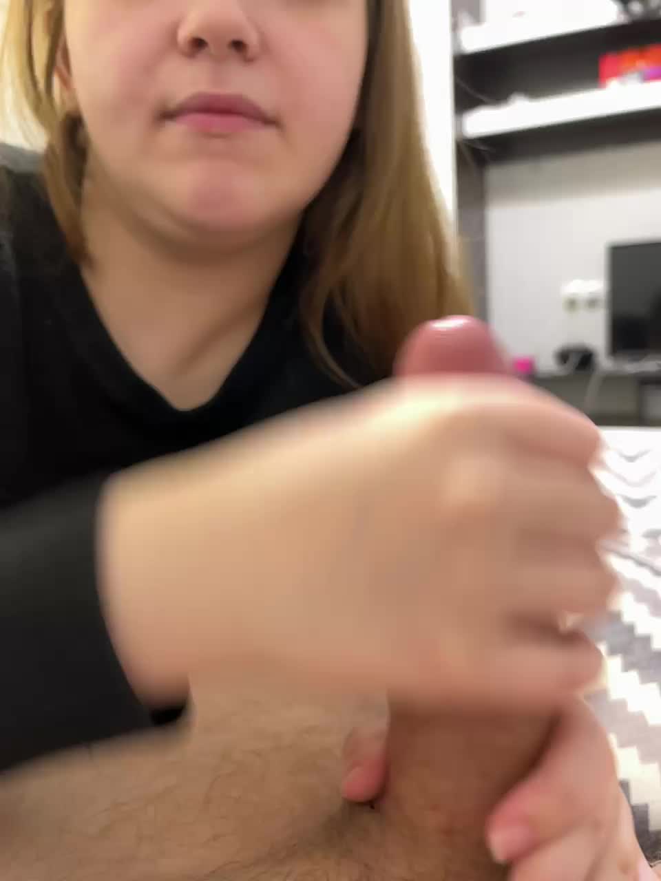 sweet1squirt Cam Model Chat October 7, 2025