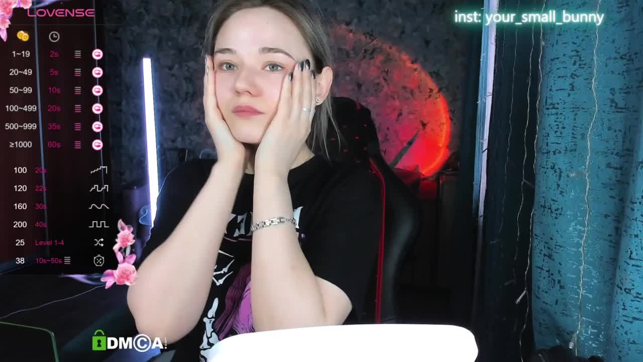 your-small-bunny Cam Model Chat October 7, 2025