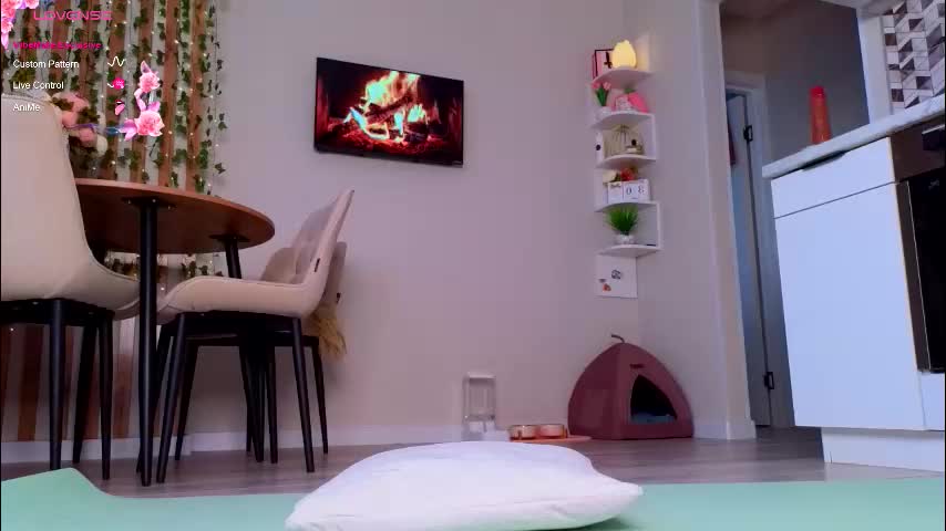 lana_me Cam Model Chat October 7, 2025