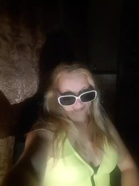 -nelya- Cam Model Chat October 7, 2025