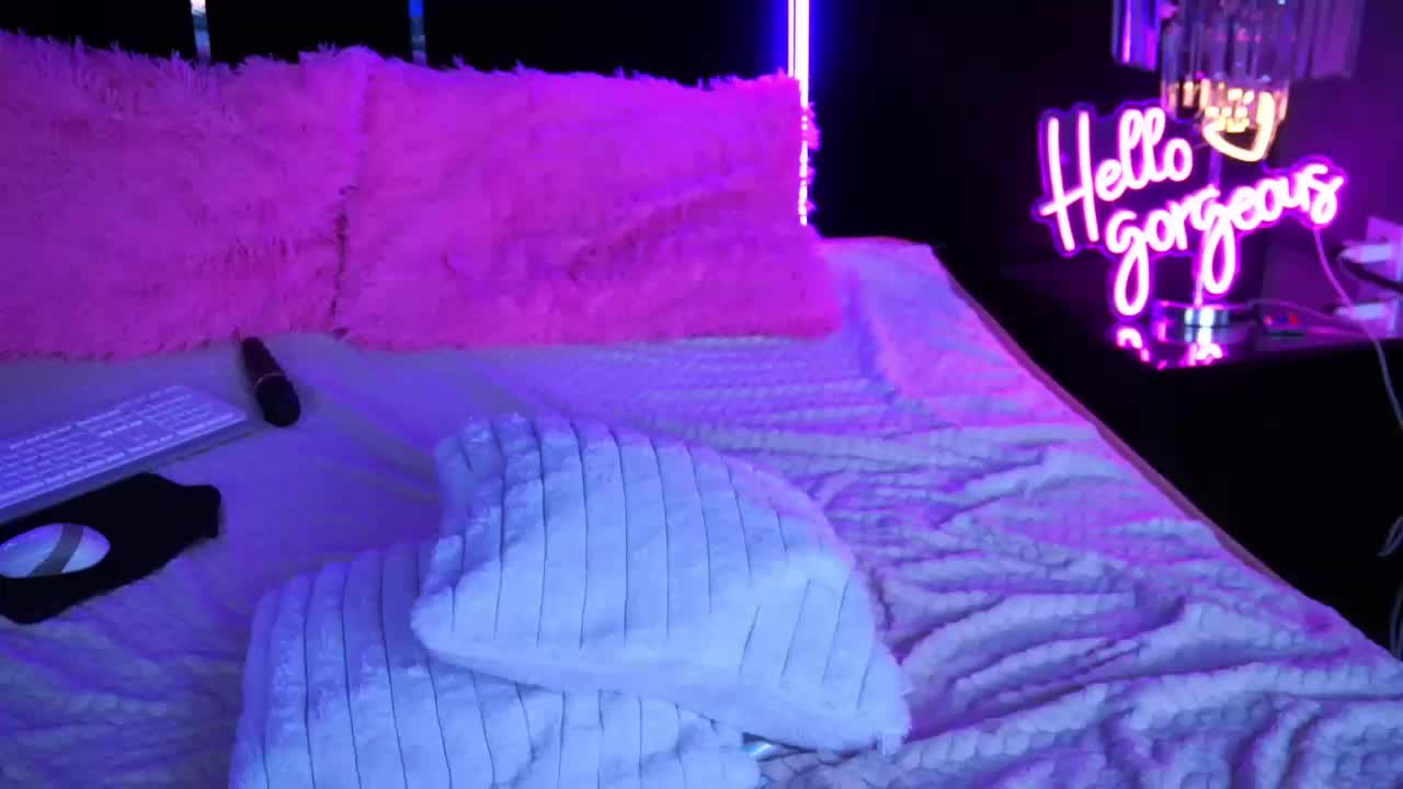 MysticGrace Cam Model Chat October 7, 2025