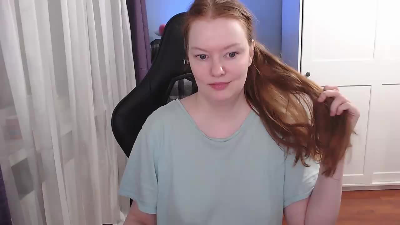 missInari Cam Model Chat October 7, 2025