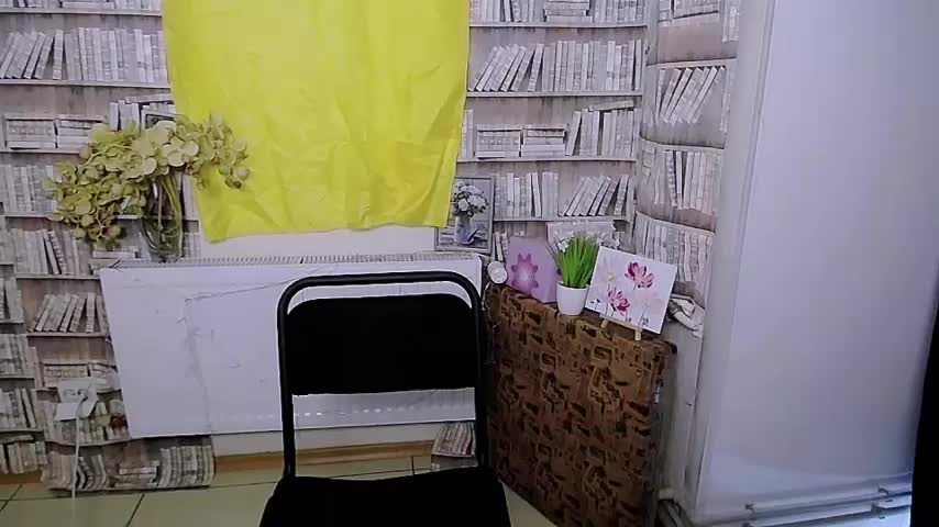 Lina_Star_S Cam Model Chat October 7, 2025