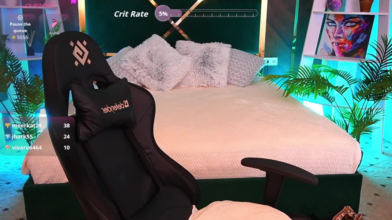 MilaMils Cam Model Chat October 7, 2025