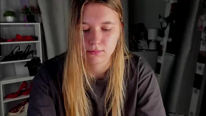 rebecca_____ Cam Model Chat October 7, 2025