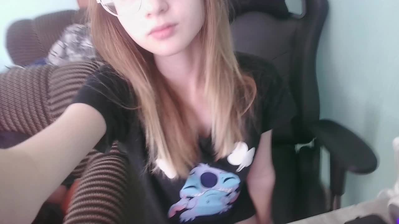 emolina Cam Model Chat October 7, 2025