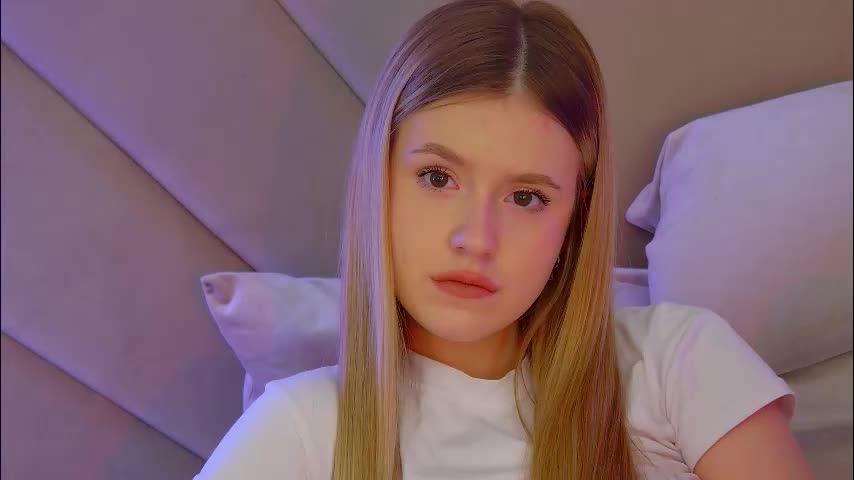 milanabalmain Cam Model Chat October 7, 2025