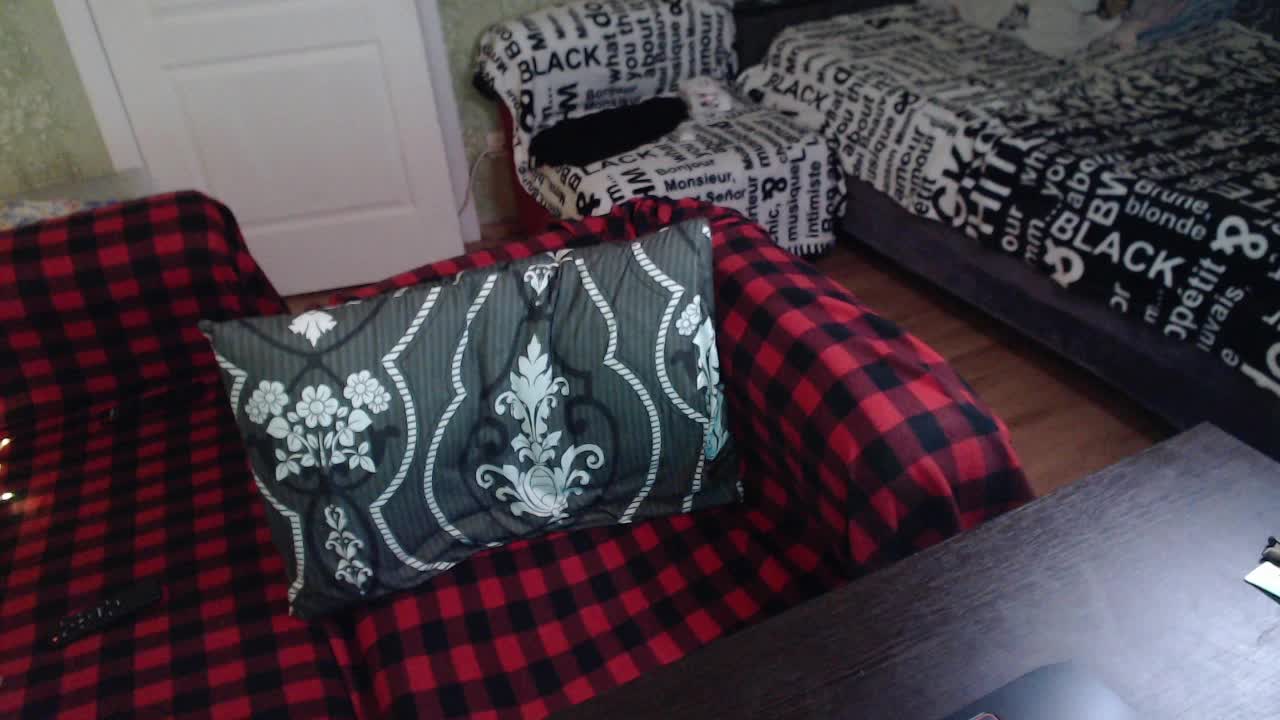 MeganIris Cam Model Chat October 7, 2025