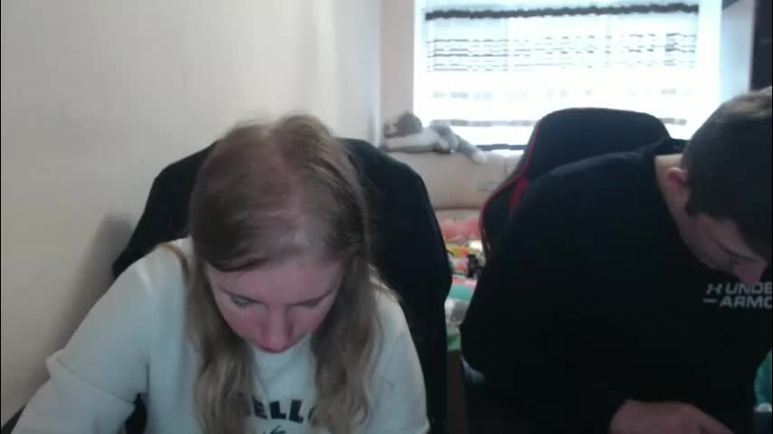 jenisandpeter Cam Model Chat October 7, 2025