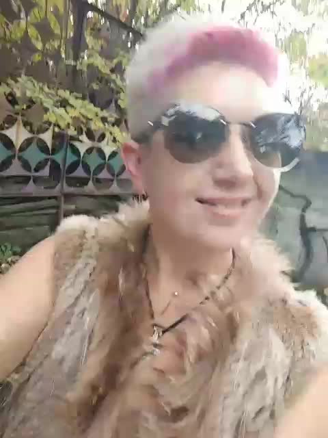 ___---___ Cam Model Chat October 7, 2025