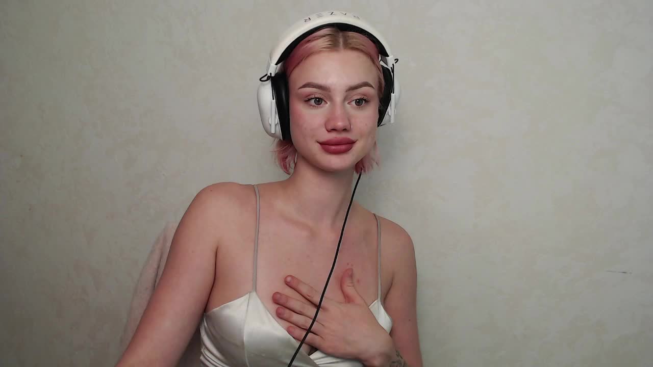 Ice-hot Cam Model Chat October 7, 2025