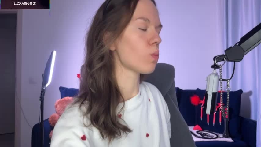 SharkyBaby Cam Model Chat October 7, 2025