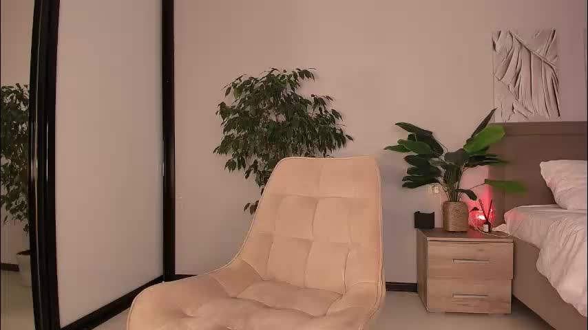 creambaby1 Cam Model Chat October 7, 2025