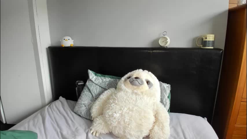 naughtynerdygirl Cam Model Chat October 7, 2025