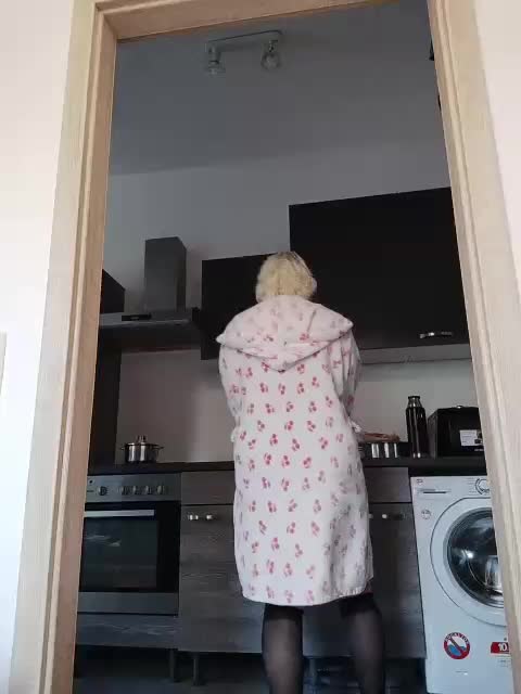 Vika211 Cam Model Chat October 7, 2025