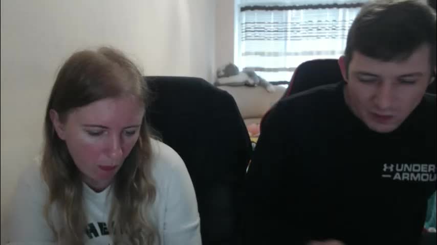 jenisandpeter Cam Model Chat October 7, 2025