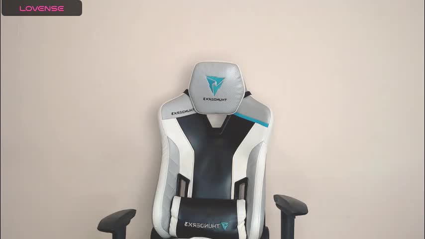 erin_and_johnny Cam Model Chat October 7, 2025