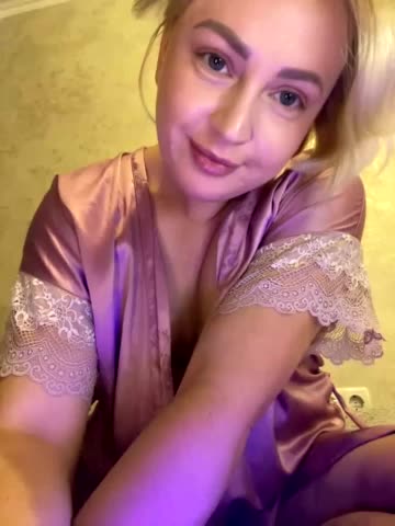 CozySandra Cam Model Chat October 7, 2025