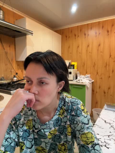 vik77777A Cam Model Chat October 7, 2025