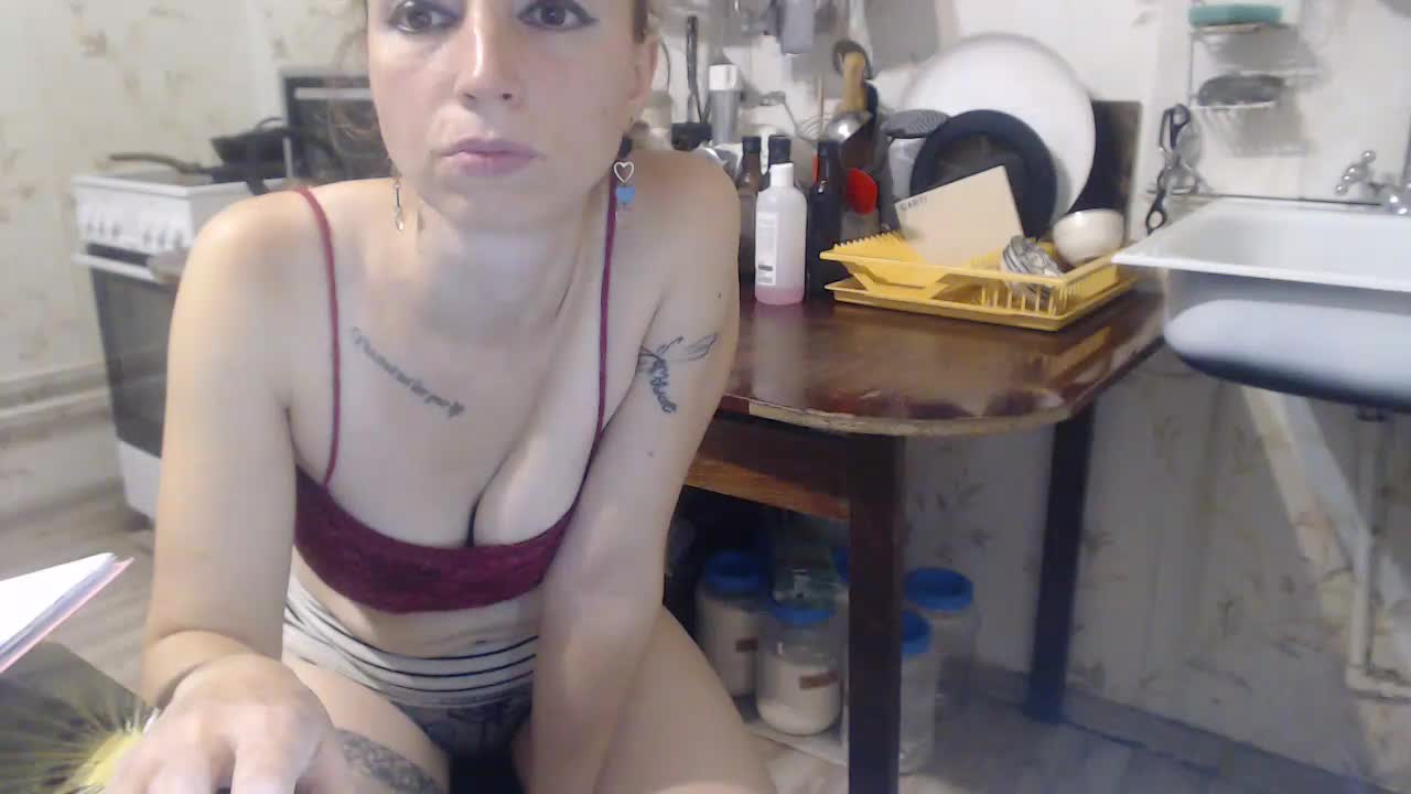 berry252 Cam Model Chat October 7, 2025