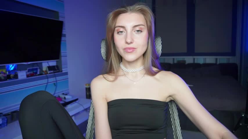 CassiaBlade1 Cam Model Chat October 7, 2025