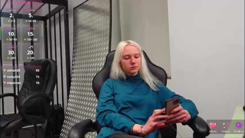 agelina_summer Cam Model Chat October 7, 2025