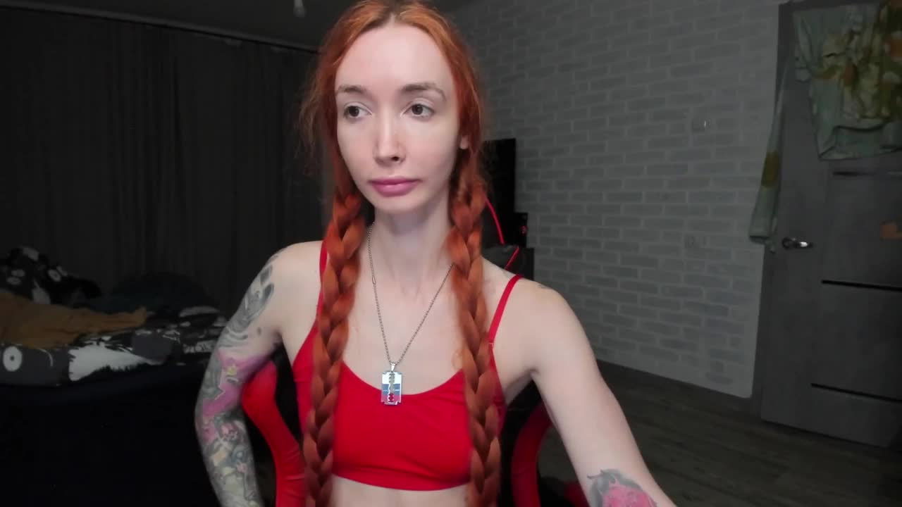 Roxy-Sun Cam Model Chat October 7, 2025