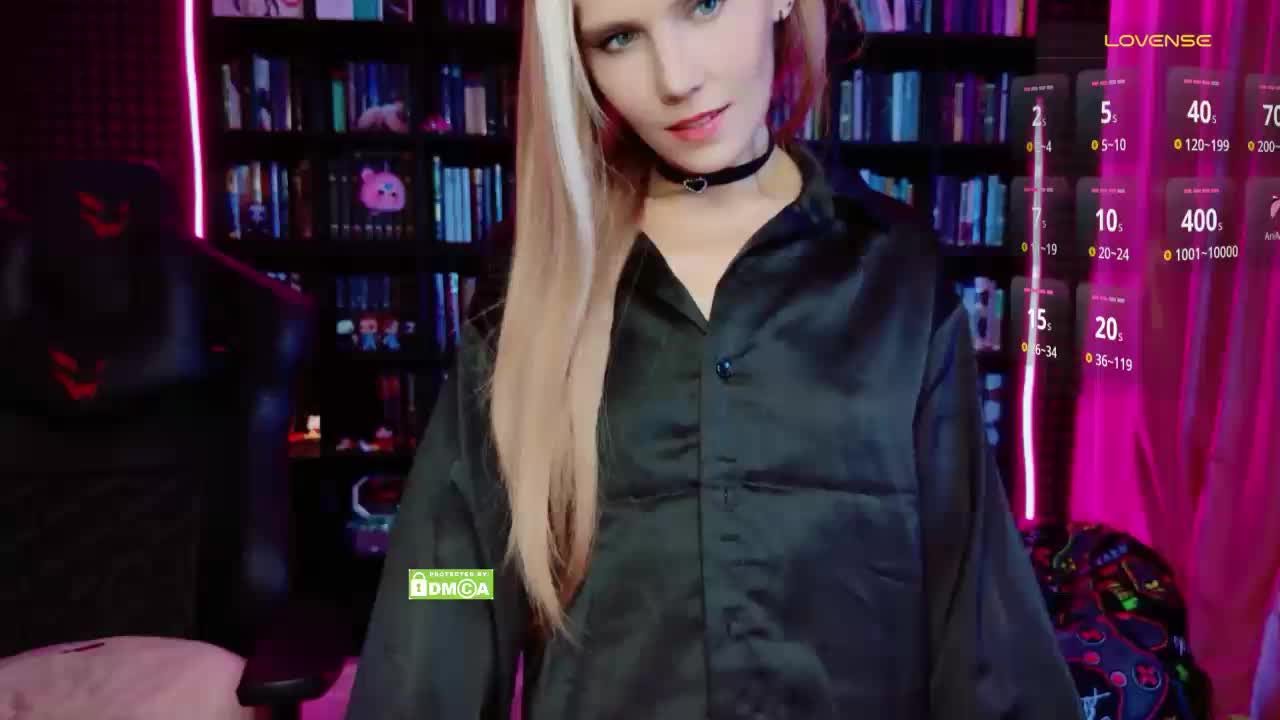 __--__ Cam Model Chat October 7, 2025