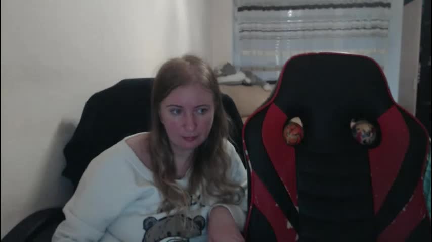 jenisandpeter Cam Model Chat October 7, 2025