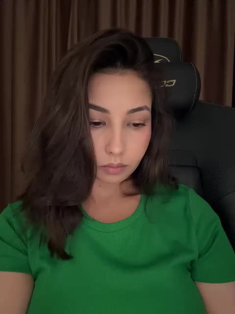 -Icce- Cam Model Chat October 7, 2025