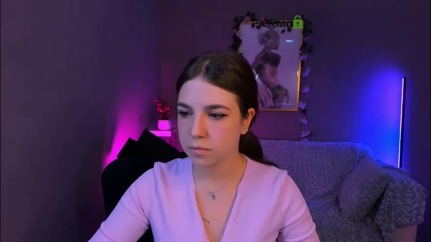 kristylovee Cam Model Chat October 7, 2025