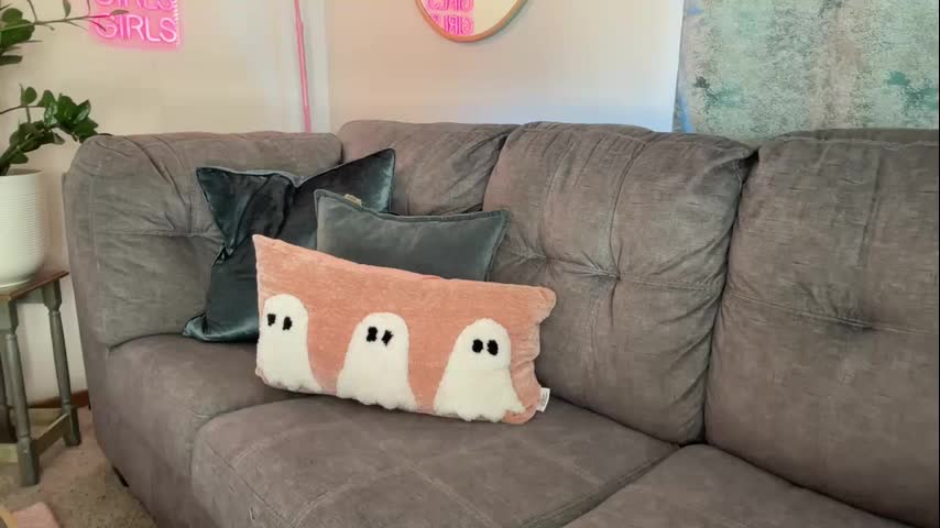 officiallyonlytams Cam Model Chat October 7, 2025