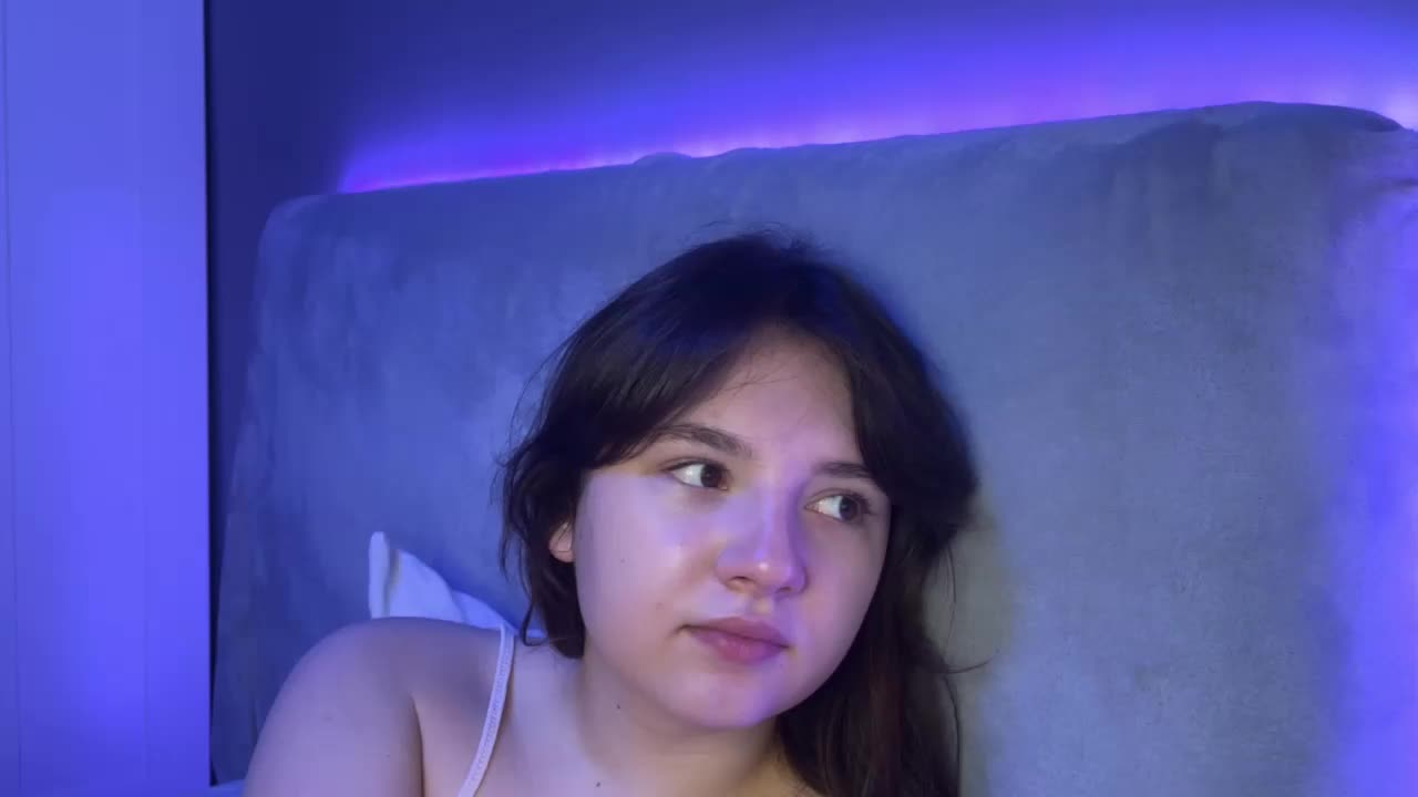 AlisaRichGold Cam Model Chat October 7, 2025