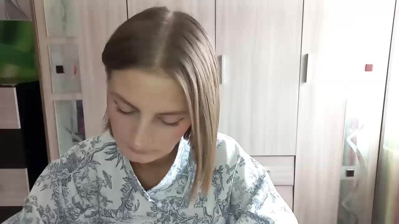 AuroraRow Cam Model Chat October 7, 2025