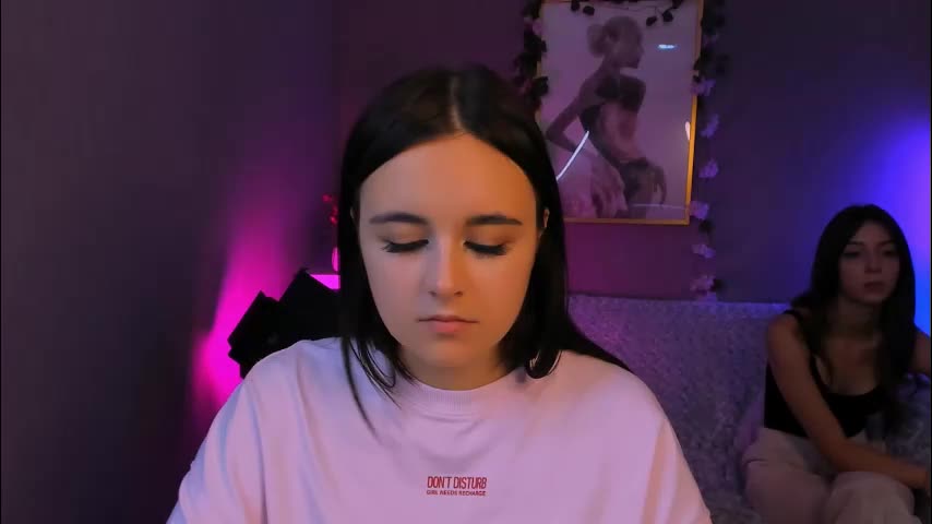 kristylovee Cam Model Chat October 7, 2025